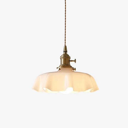 LumiereChic | Elegant Scalloped Cream Glass Pendant Light | Ø25×H18 cm 5
